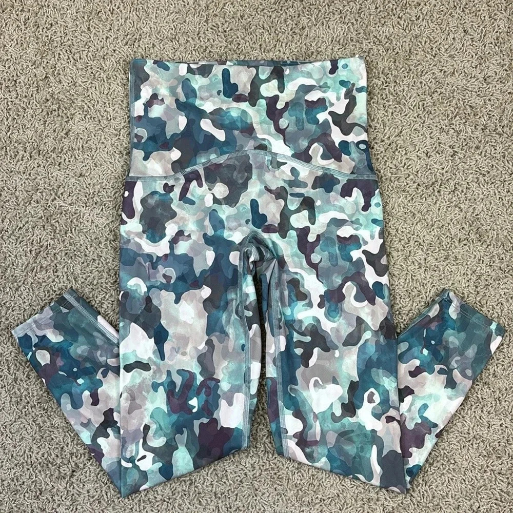 Spanx blue camo Booty Boost 7/8 active leggings sz sm